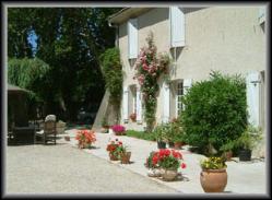 Provencal-bed-and-breakfast-Chambre-d'hote-Courthezon